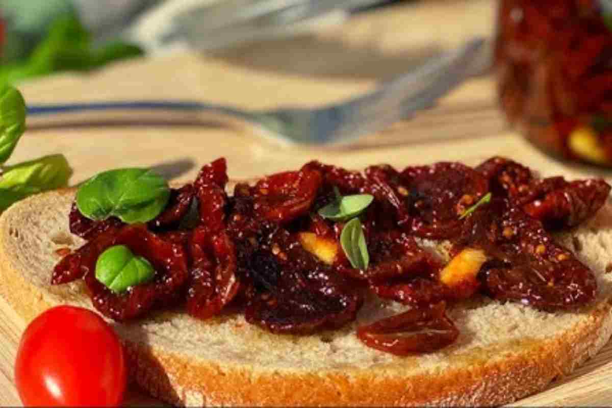 Pomodori secchi e cipolle caramellate